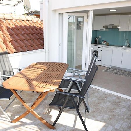 Holiday Home Yan With Bay View Vodice Exteriör bild